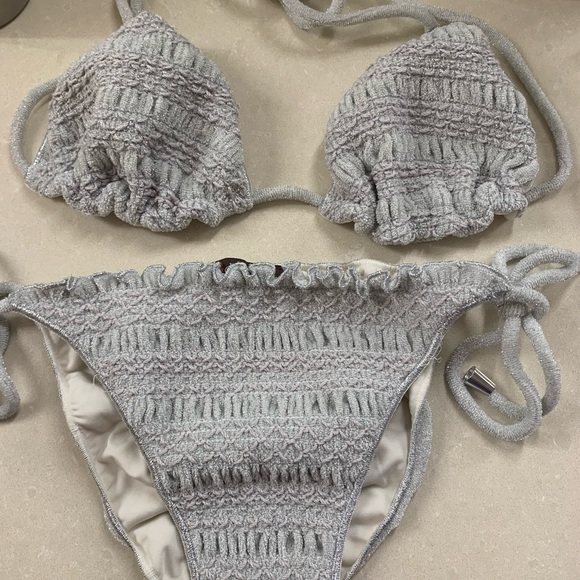 Revolve Patbo Chio di Stefania Silver bikini set NWOT - Picture 1 of 5